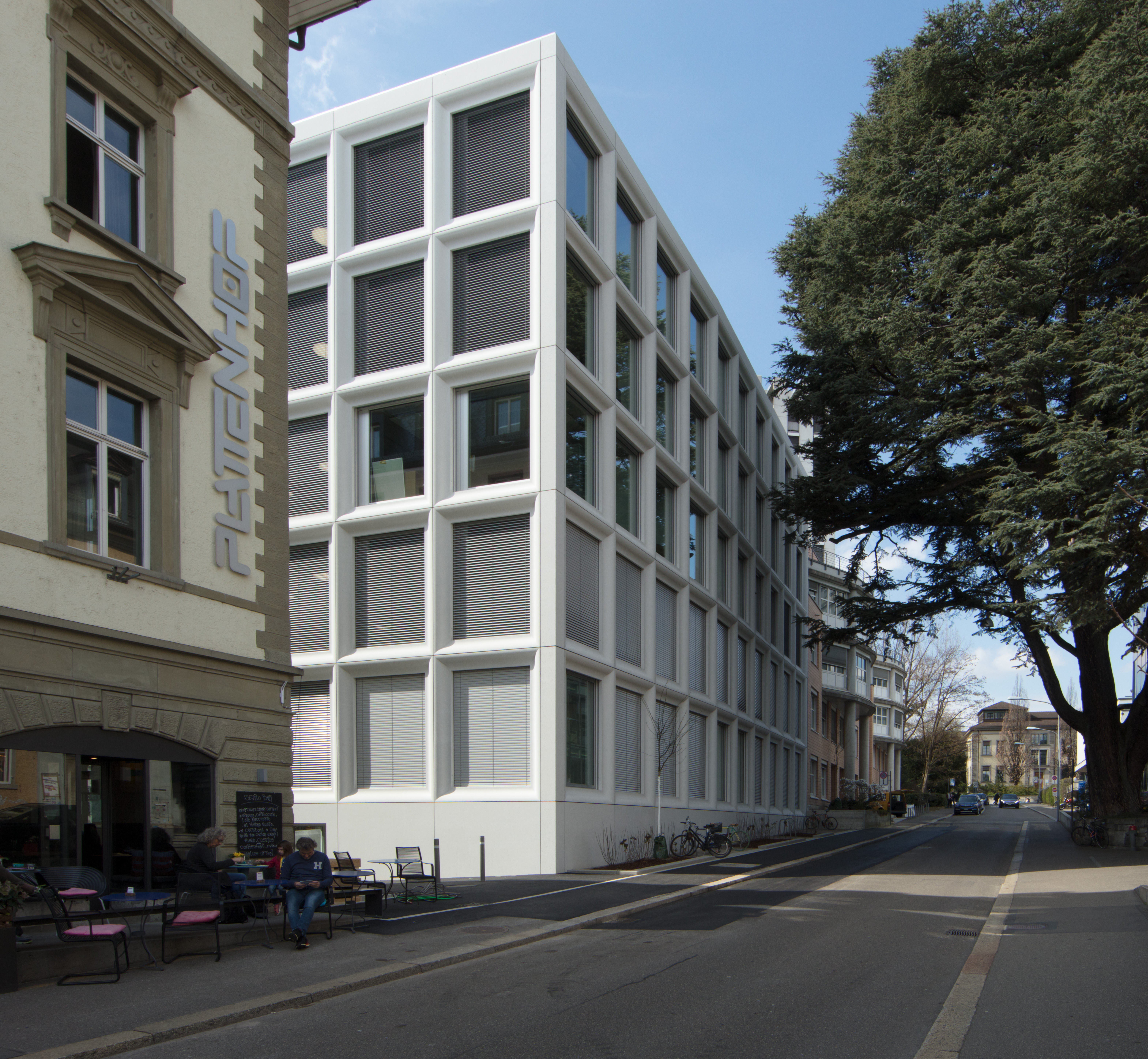 Erweiterungsbau an der Plattenstrasse 14 – 22 für die Wirtschaftswissenschaftliche Fakultät der Universität Zürich (UZH). (Abb.: Christoffer Joergensen)