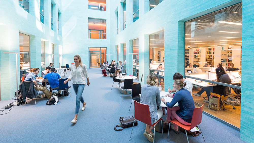 Alle UZH-Bibliotheken sollen künftig organisatorisch zu einer Universitätsbibliothek UBZH zusammengeführt werden. (Foto: Hauptbibliothek – Medizin Careum von Frank Brüderli)